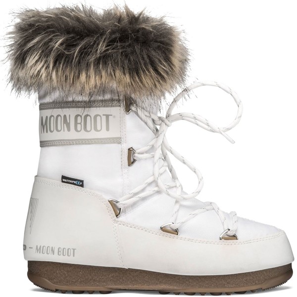 trendy snow boots